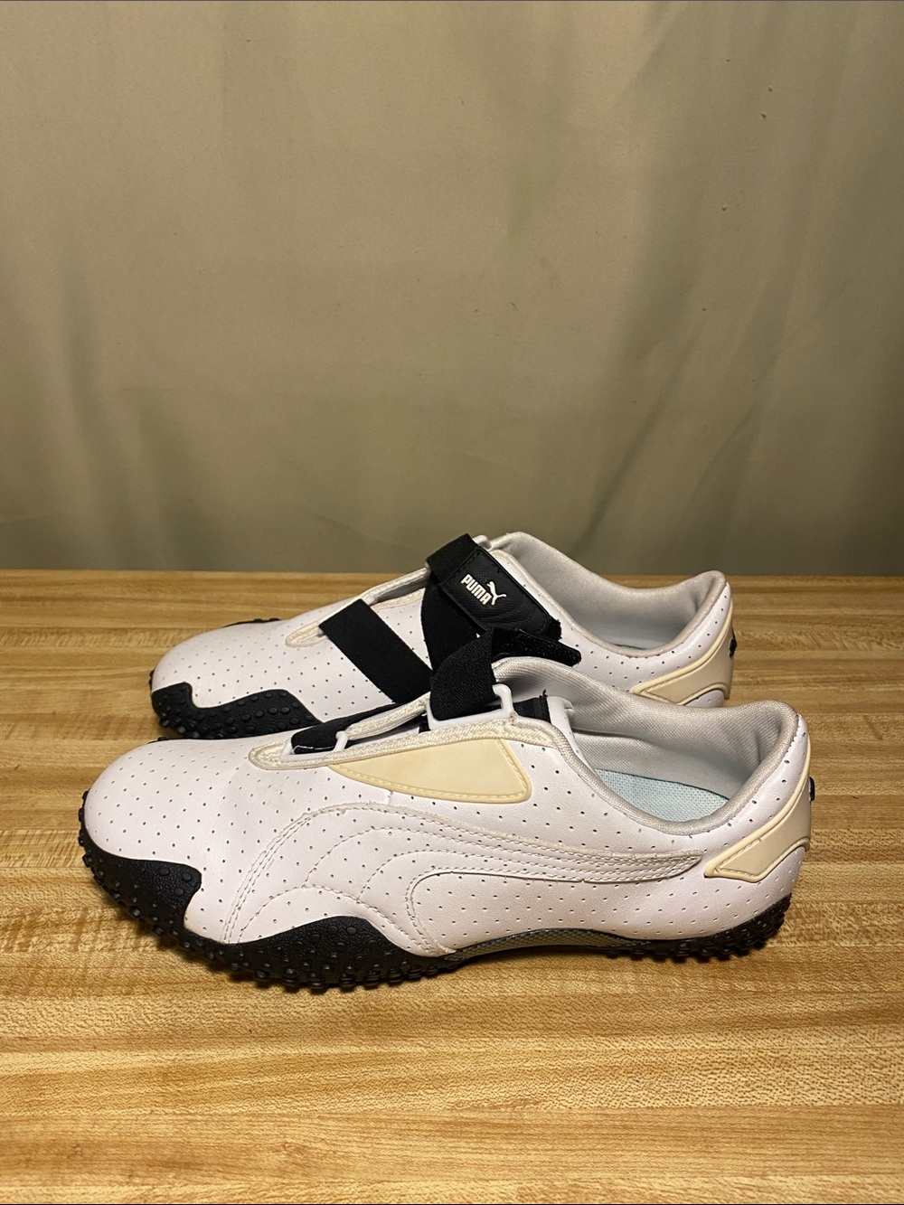 Vintage  ‘05 Puma Mostro Perf Leather Women’s Sport Lifestyle Riding Shoes Sz 7